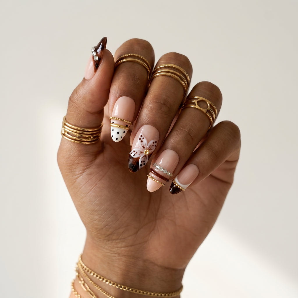 Retro Polka & Gold Accent