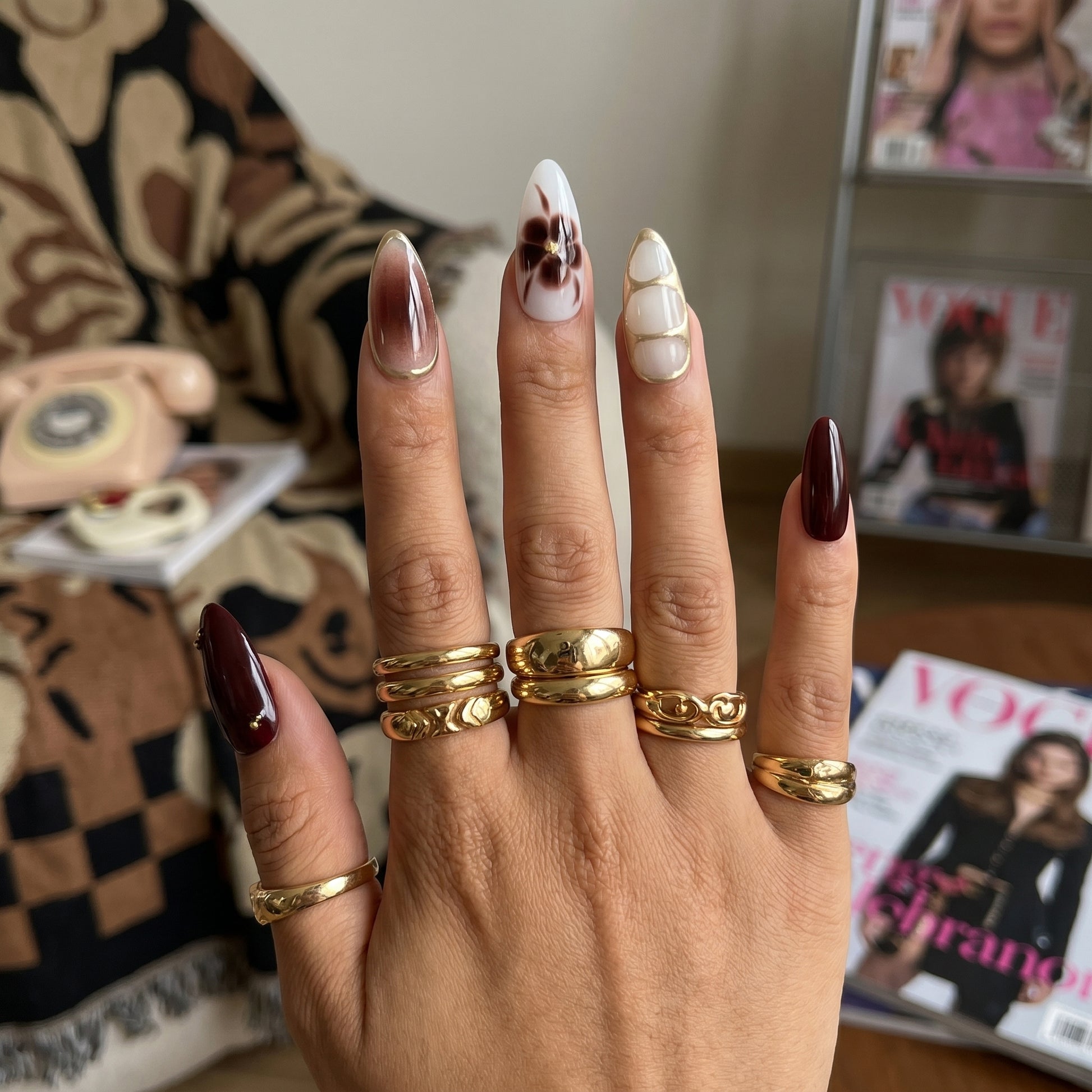 Noir Burgundy Muse