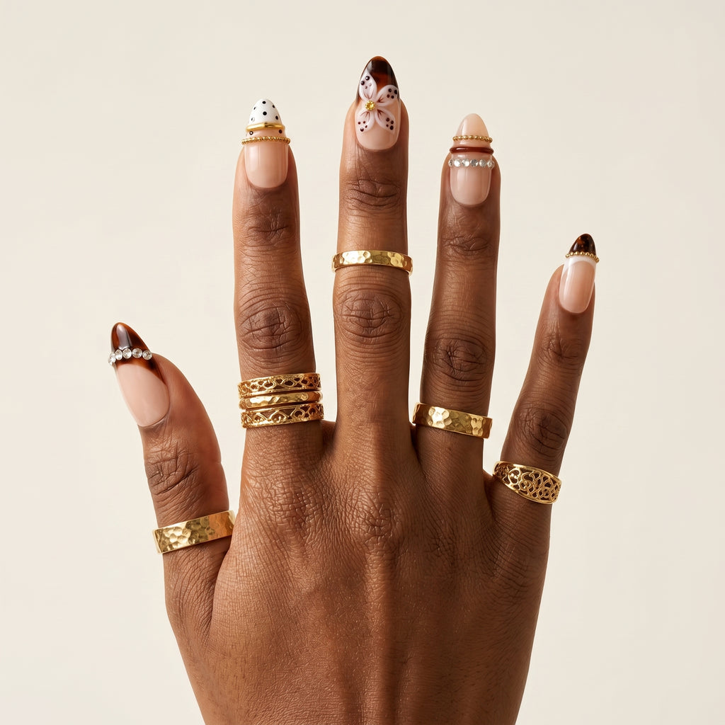 Retro Polka & Gold Accent